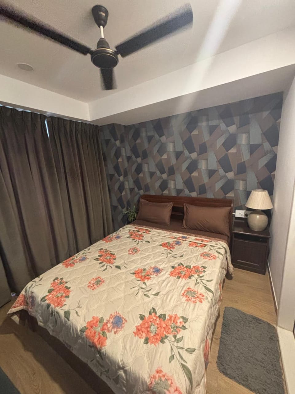 neon viman stays Apartment in Pune