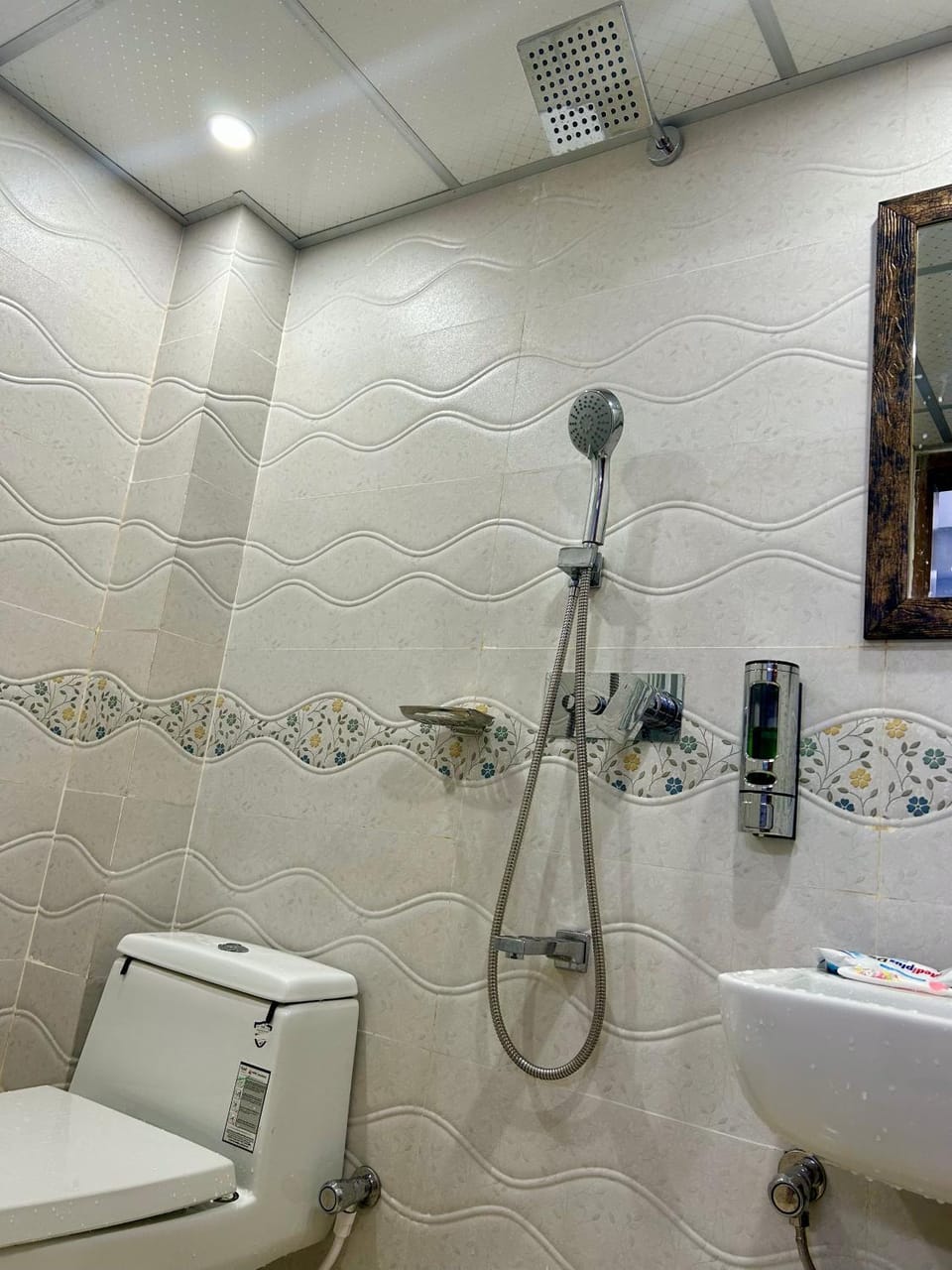Shower, Toilet, Bathroom