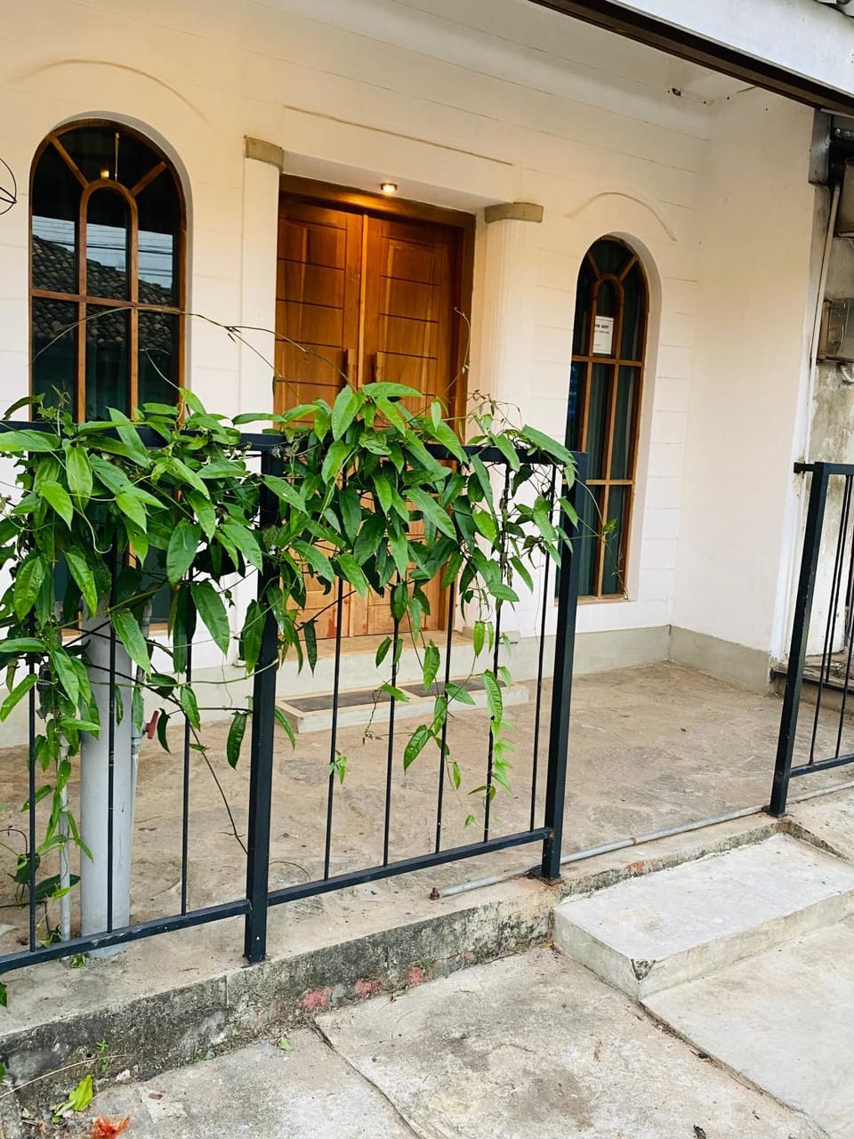 Facade/entrance, Parking