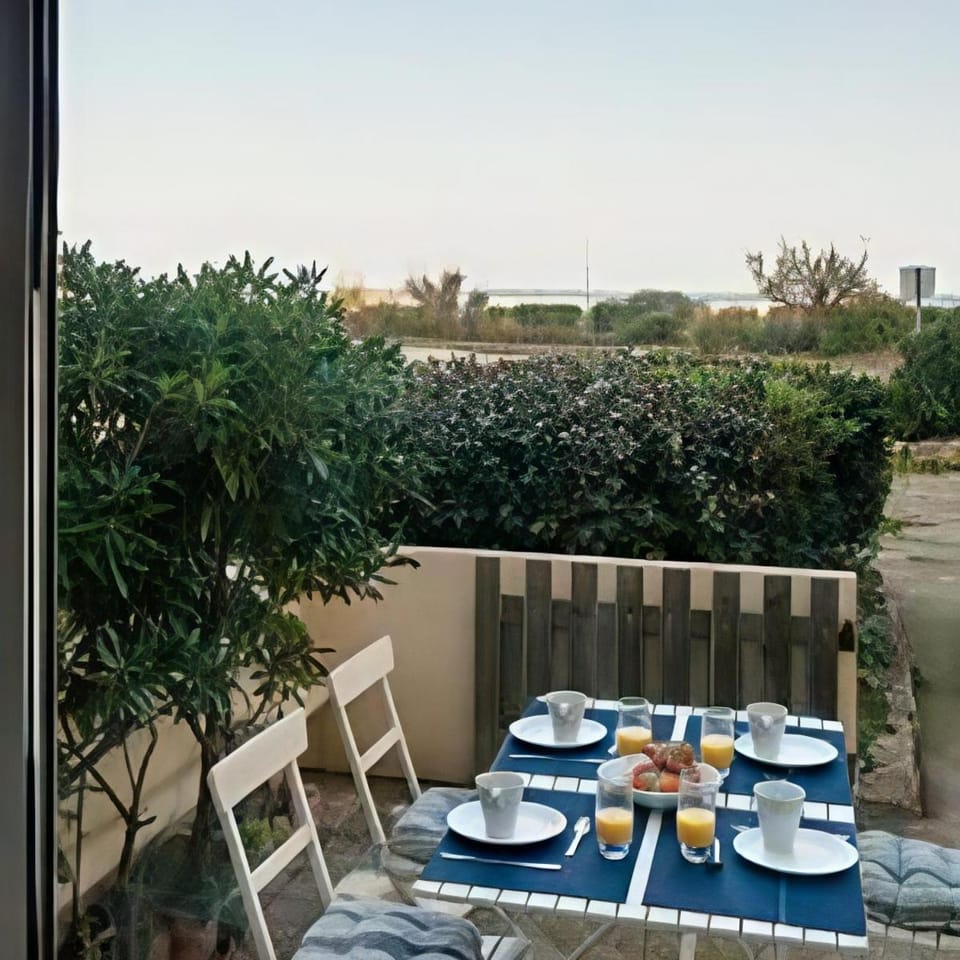 Patio, Sea view