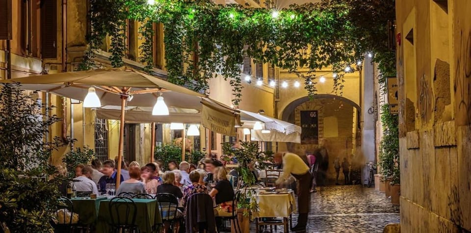 romantic flat in the heart of Trastevere Apartment in Rome
