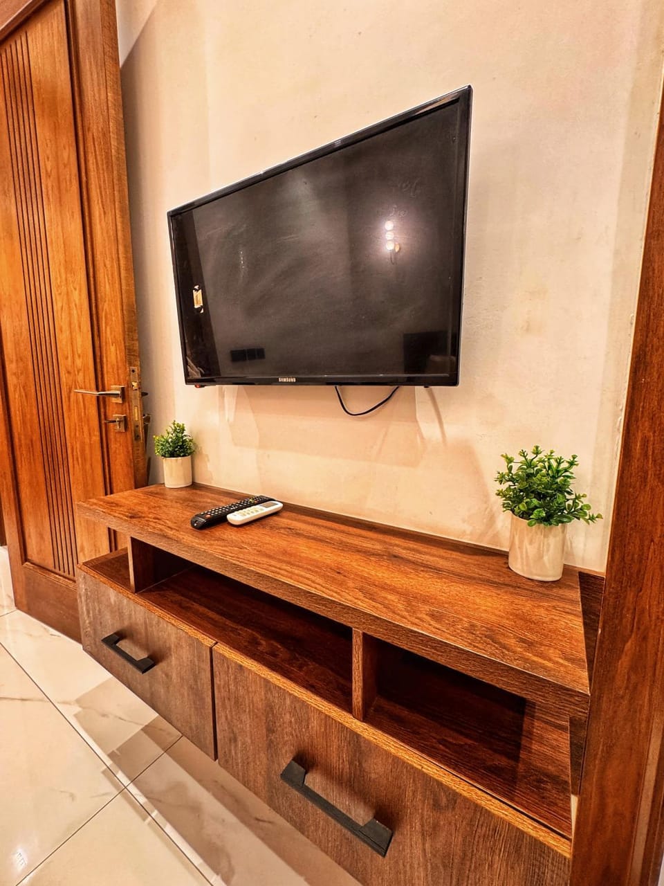 TV and multimedia, Bedroom