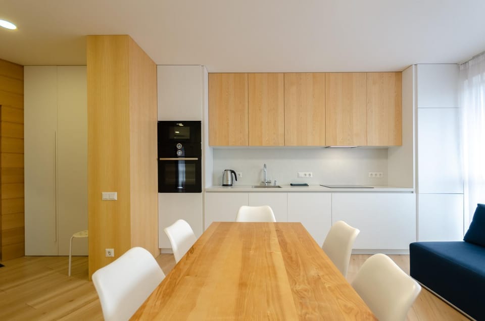 Dining area, microwave, oven, stove, kitchen