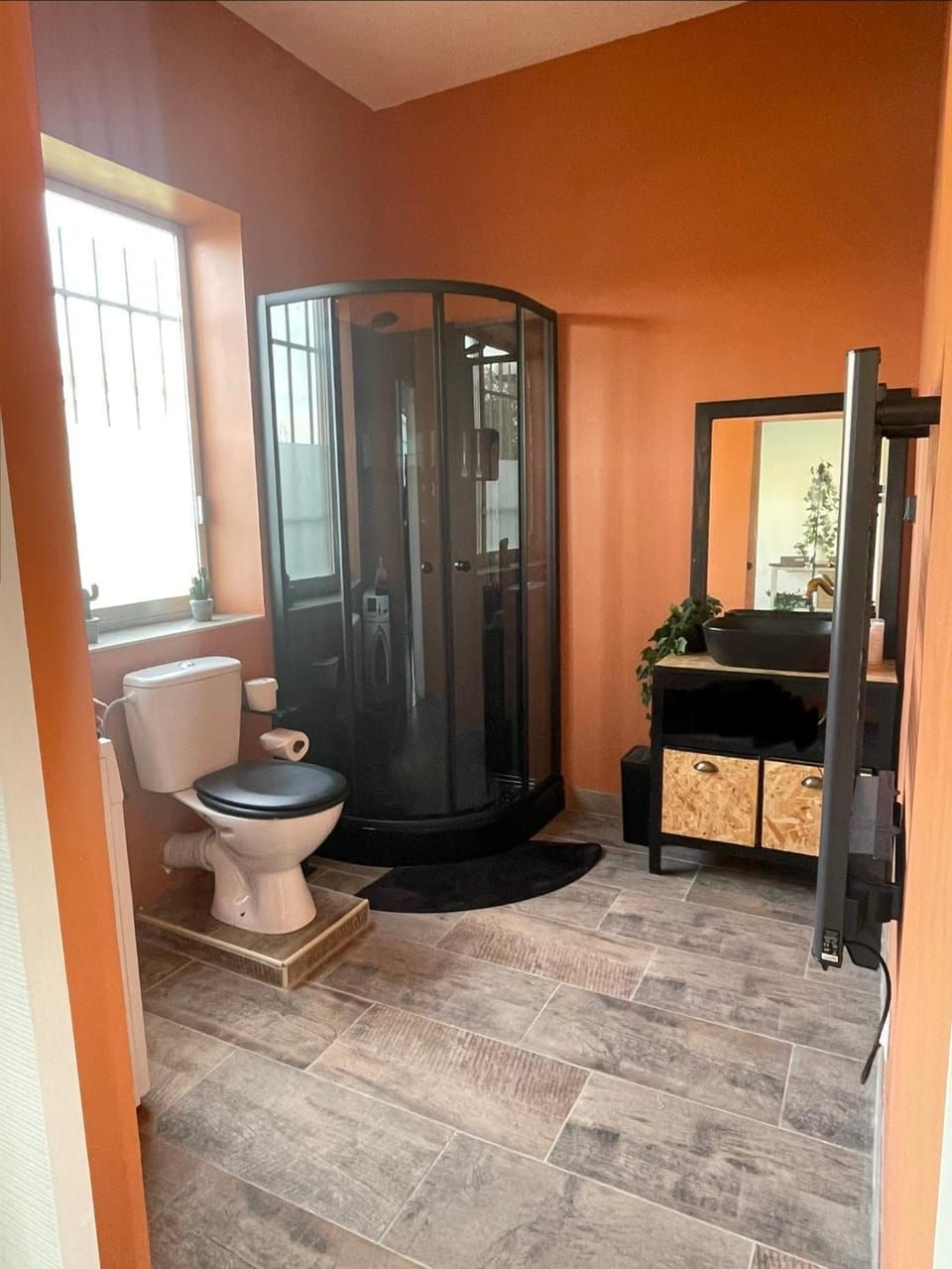 Shower, Toilet, Bathroom
