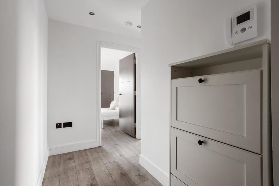 Modern High Rise Two Bed Apartment Central Croydon Apartment in Croydon