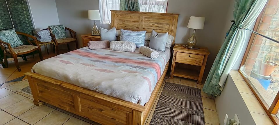 Nandexbiz SelfCatering Accommodation House in Port Elizabeth