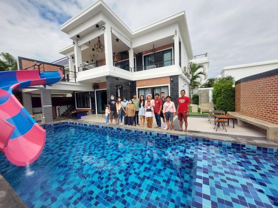 Modern Hip Huahin Pool Villa Rocky Villa in Hua Hin District