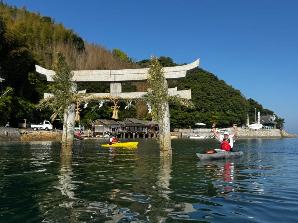 Nearby landmark, Day, Natural landscape, Activities