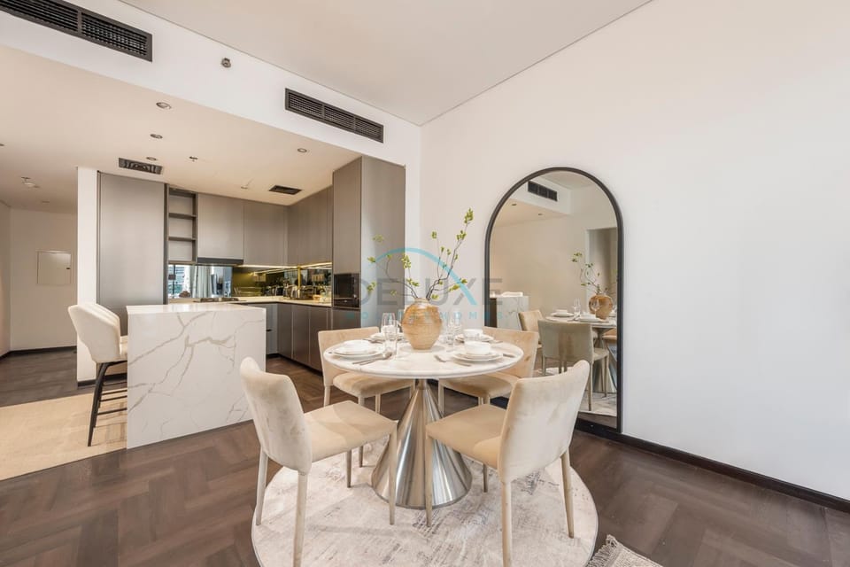 Dining area, kitchen