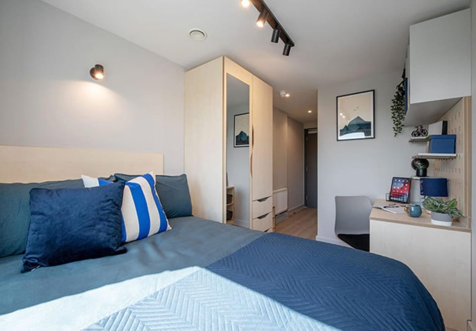 Bathroom, Bedroom