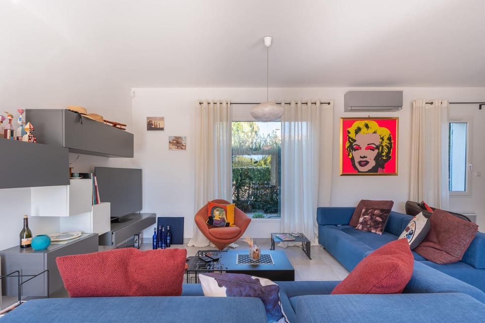 TV and multimedia, Living room