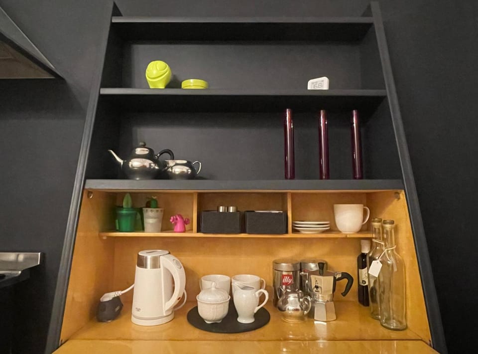Coffee/tea facilities