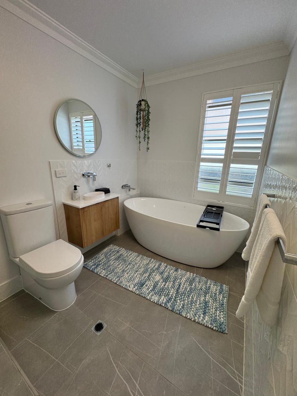 Shower, Toilet, Bathroom, Bath, hair dryier, towels