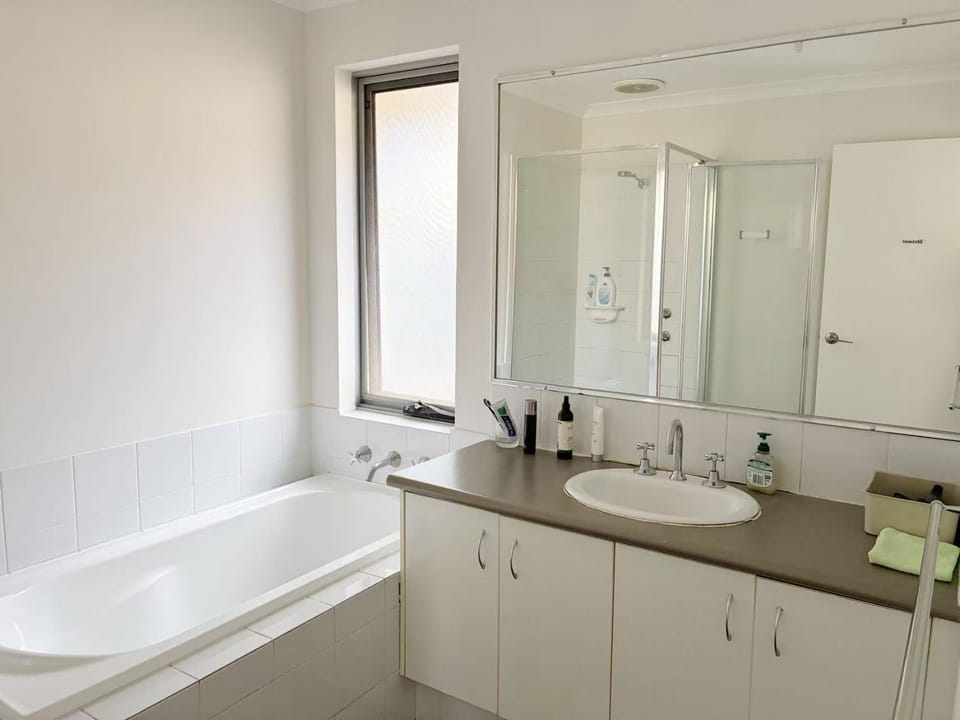 Bathroom, Bath