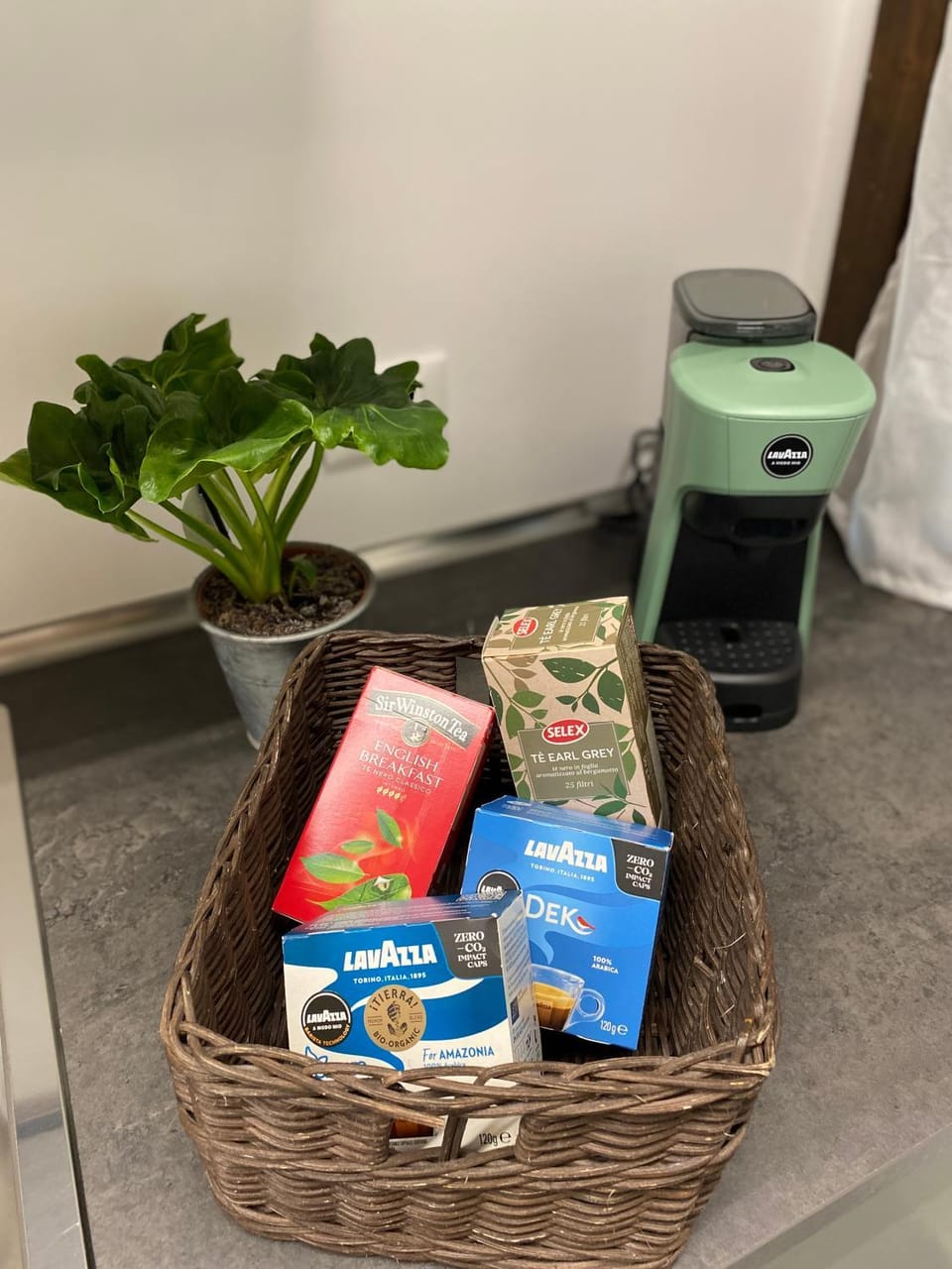 Coffee/tea facilities