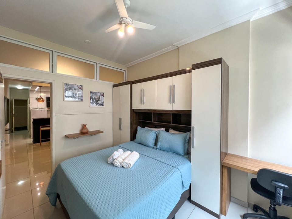Bed, TV and multimedia, Photo of the whole room, Bedroom, wardrobe