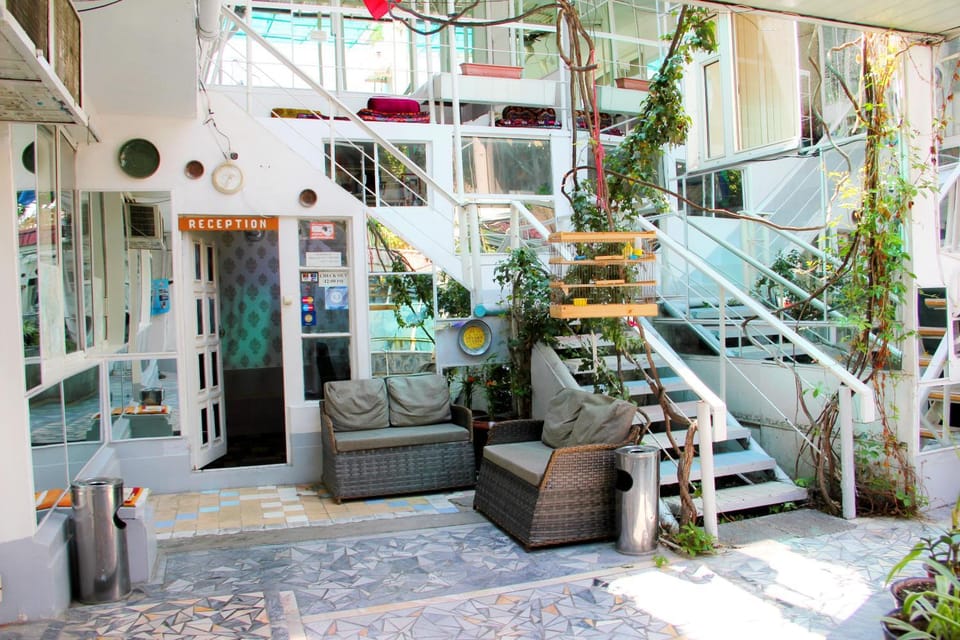 Facade/entrance, Day, Lobby or reception