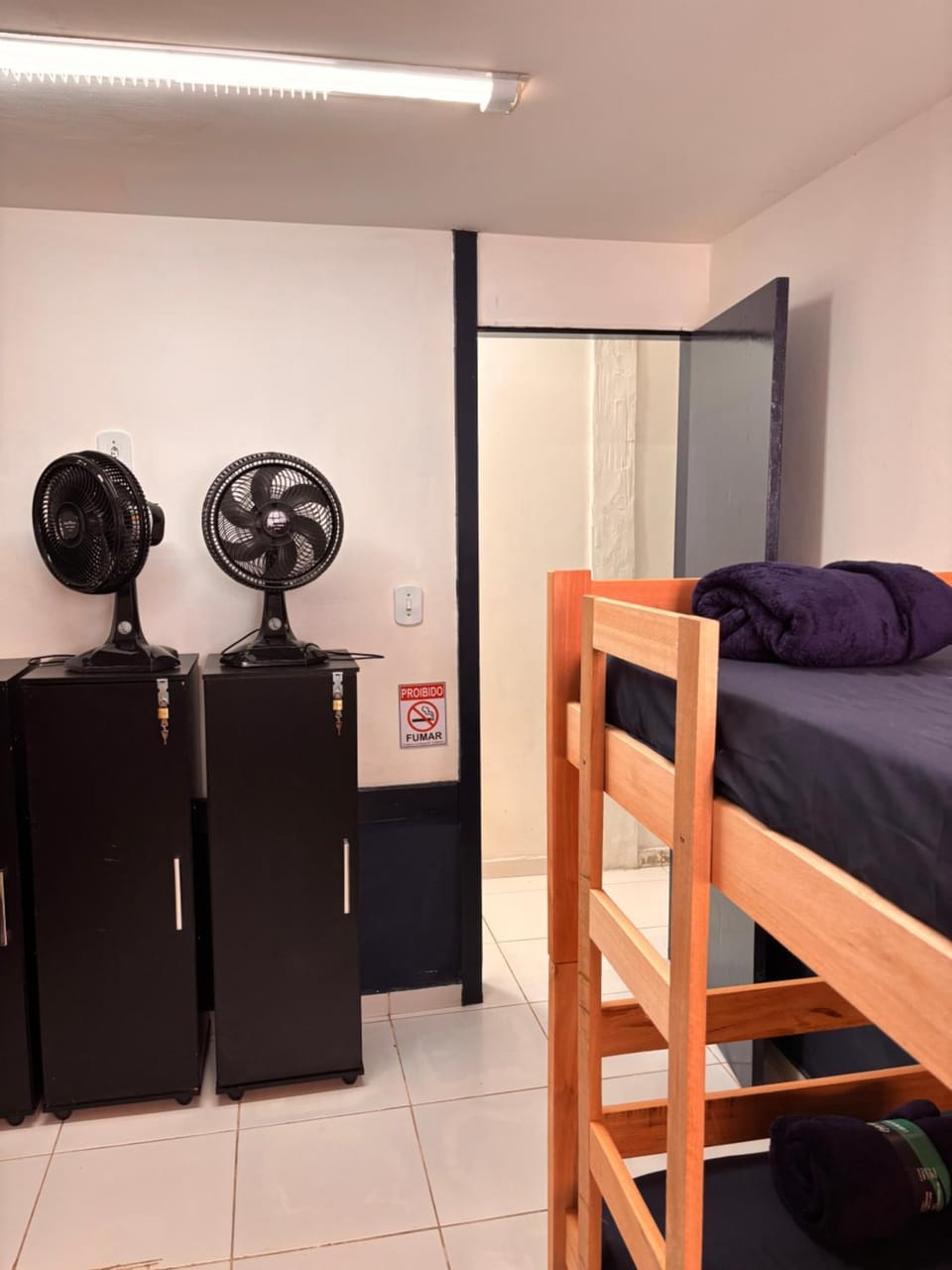 Bed, Photo of the whole room, wardrobe