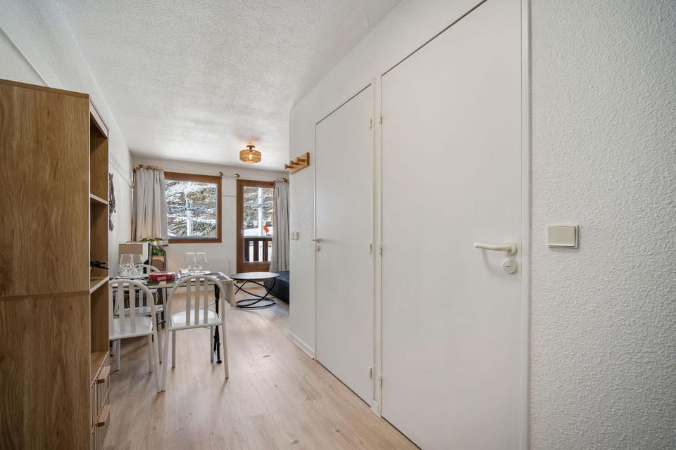 Mountain View Ski-In and Ski-Out Apartment - La Reine Blanche Apartment in Les Allues