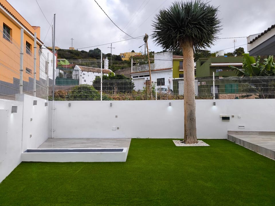 La Florida Sunset House in Orotava Valley