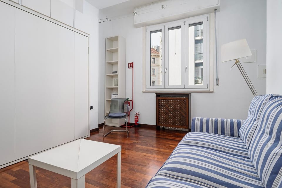 Living room, Seating area, internet