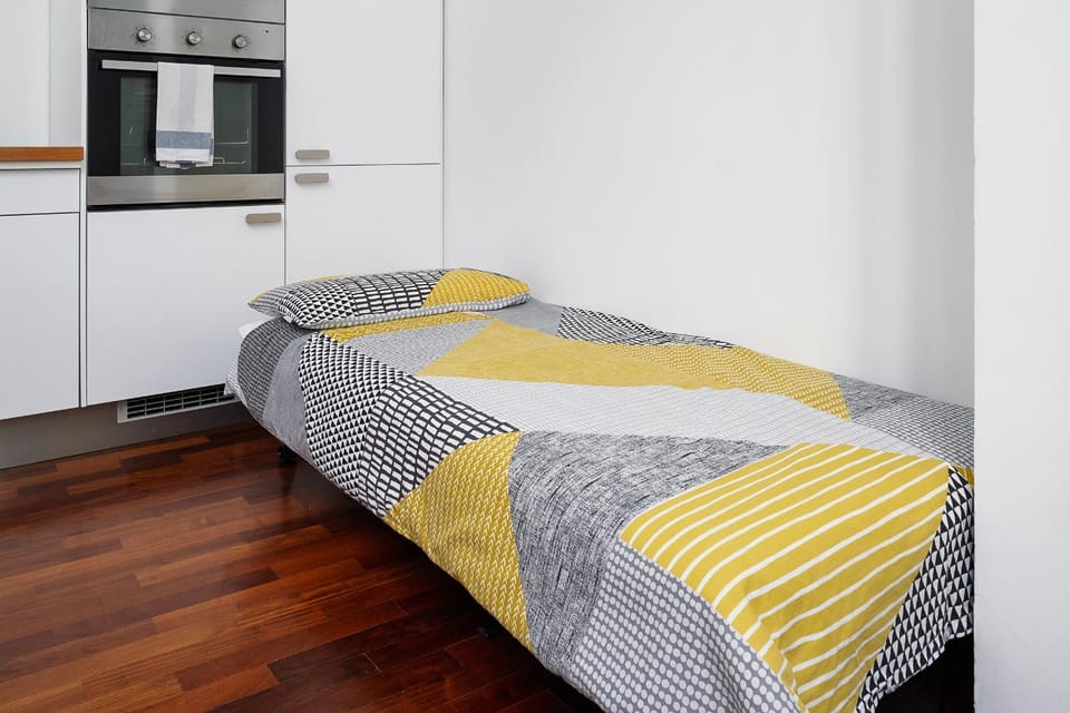 Bed, Kitchen or kitchenette, Photo of the whole room, Bedroom