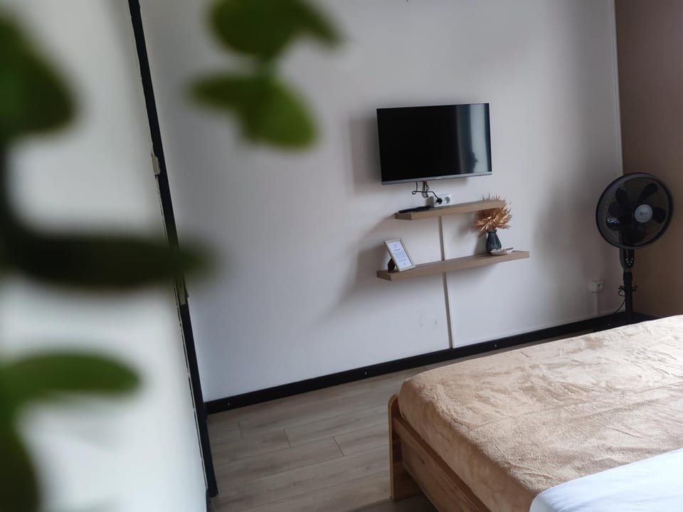 TV and multimedia, Bedroom
