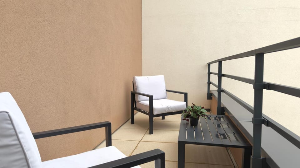 Balcony/Terrace, Balcony/Terrace