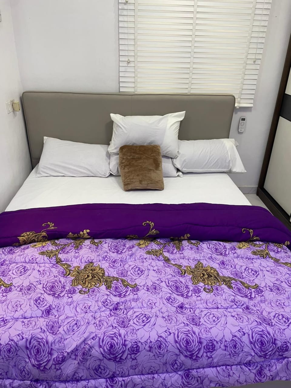 Spacious one bed self compound Apartment in Lagos