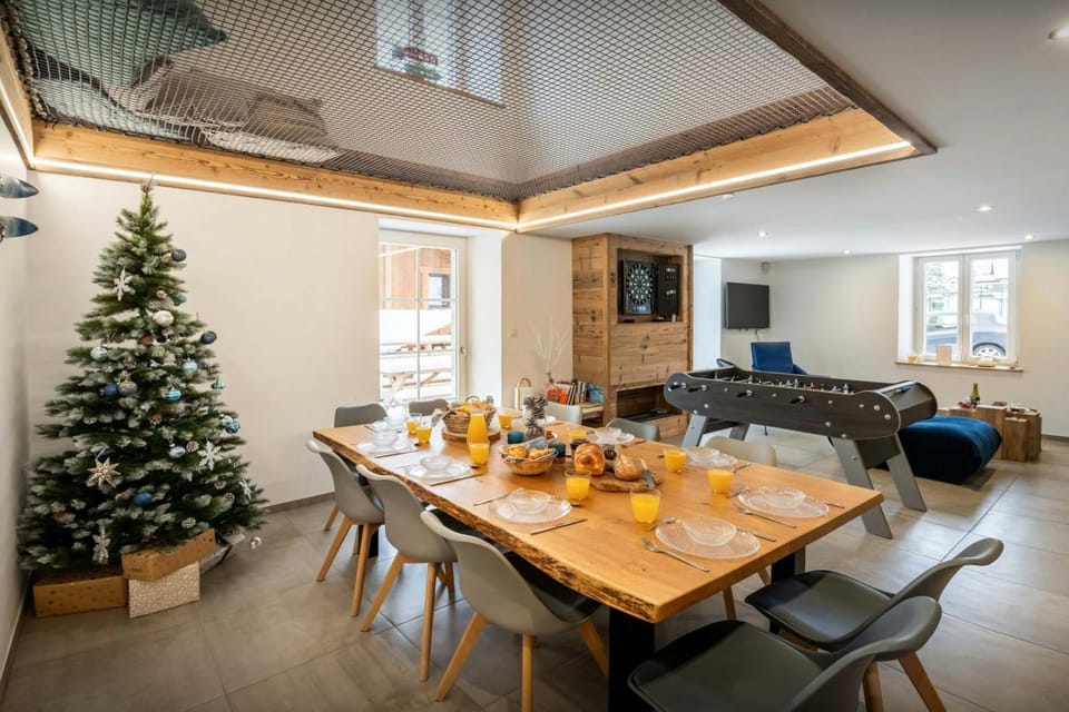 Activities, TV and multimedia, Living room, Seating area, Dining area, Evening entertainment, Area and facilities