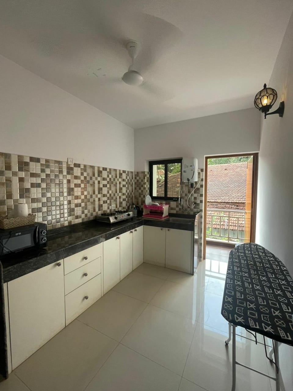 Kitchen or kitchenette, stove