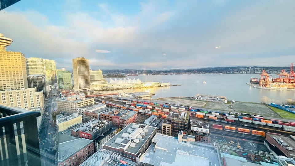 Ocean and Mountain View Home - Downtown Vancouver Apartment in Vancouver