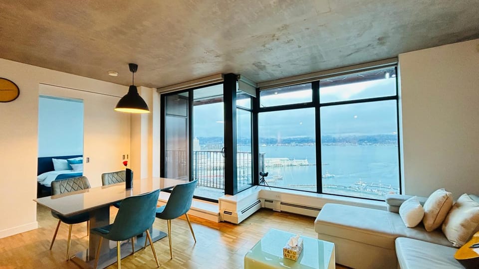 Ocean and Mountain View Home - Downtown Vancouver Apartment in Vancouver