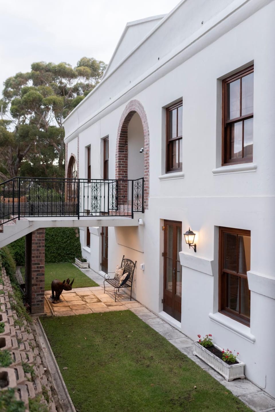 Property building, Garden view