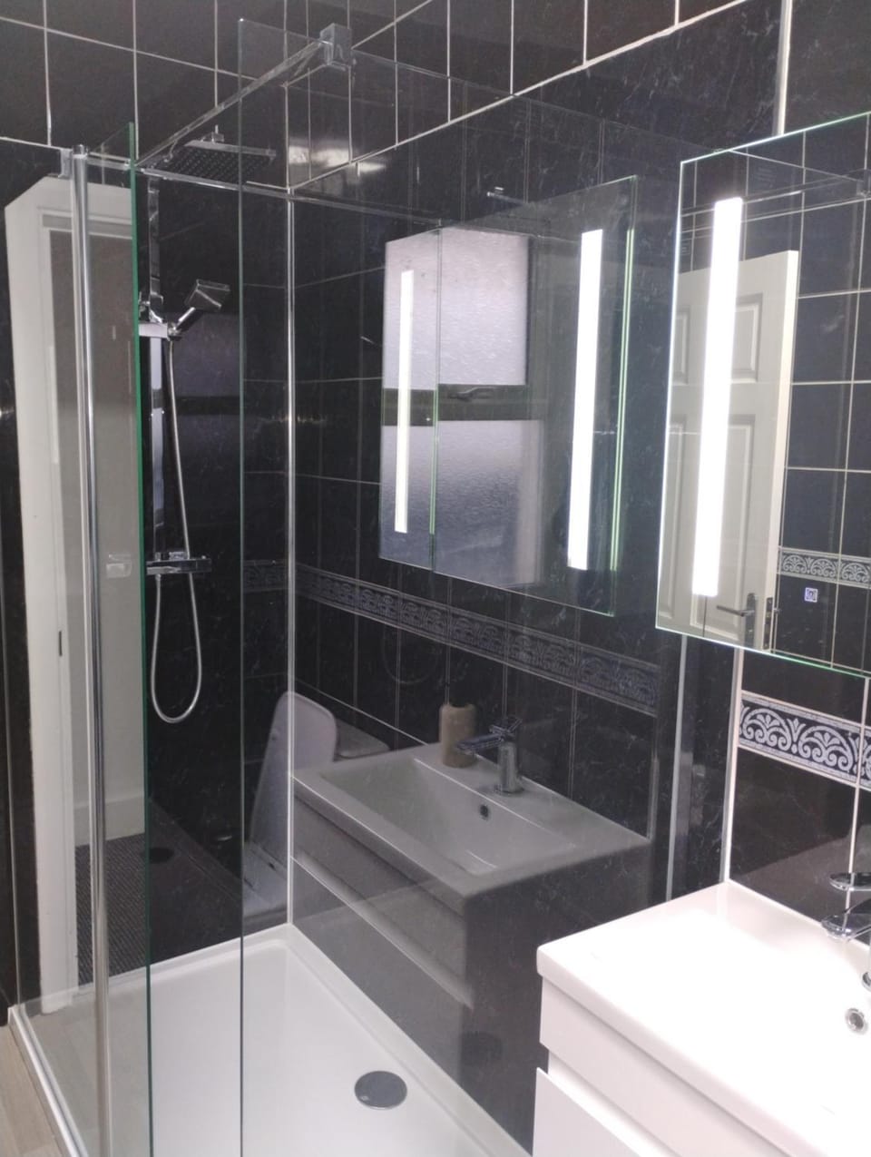 Caminetto Bed and Breakfast in Croydon