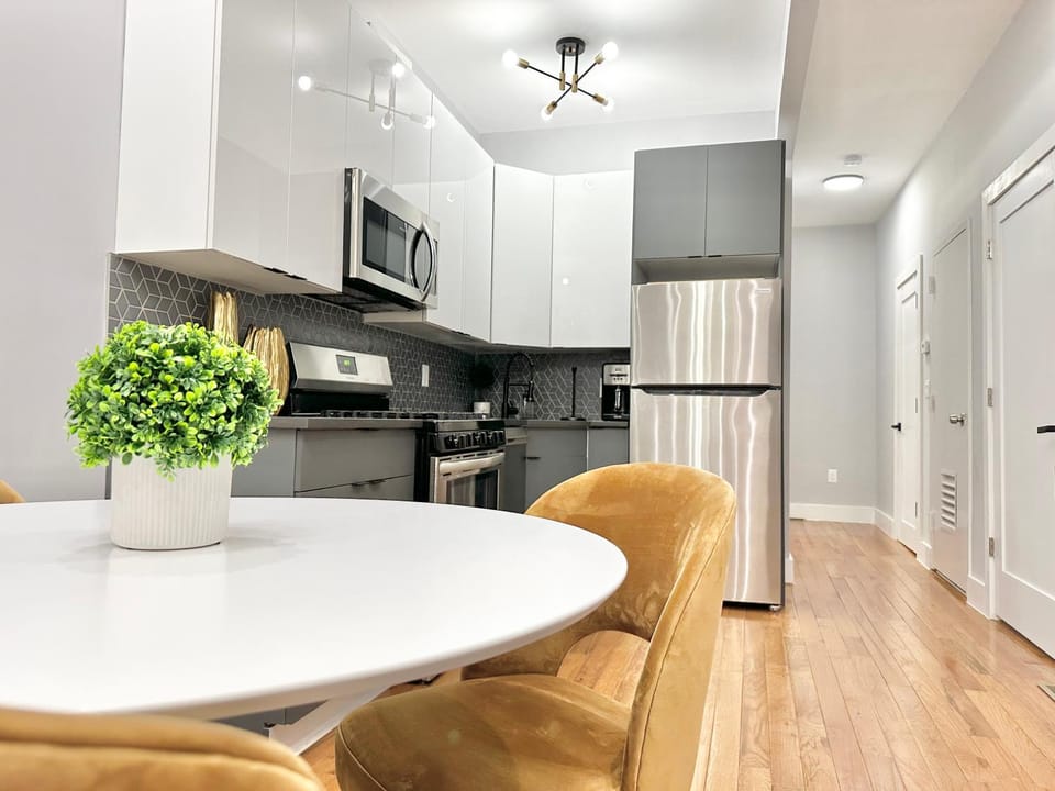 Large 4 Bedroom NYC Property Apartment in Upper Manhattan