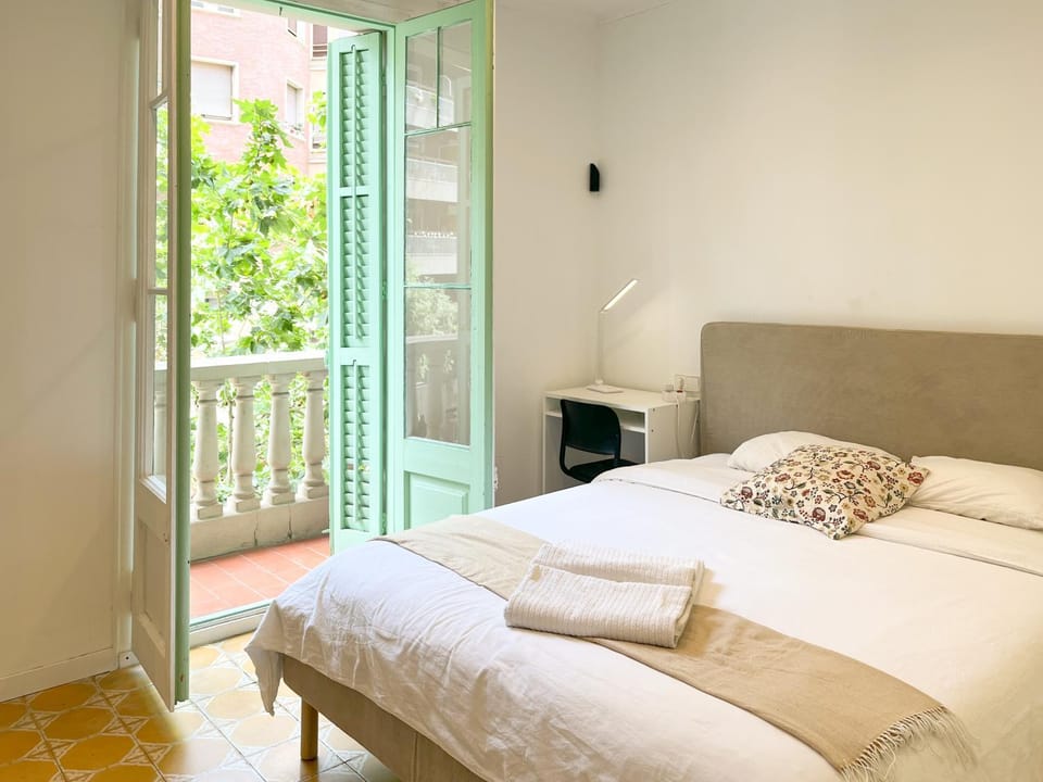 Classic Apartment Center Eixample Apartment in Barcelona