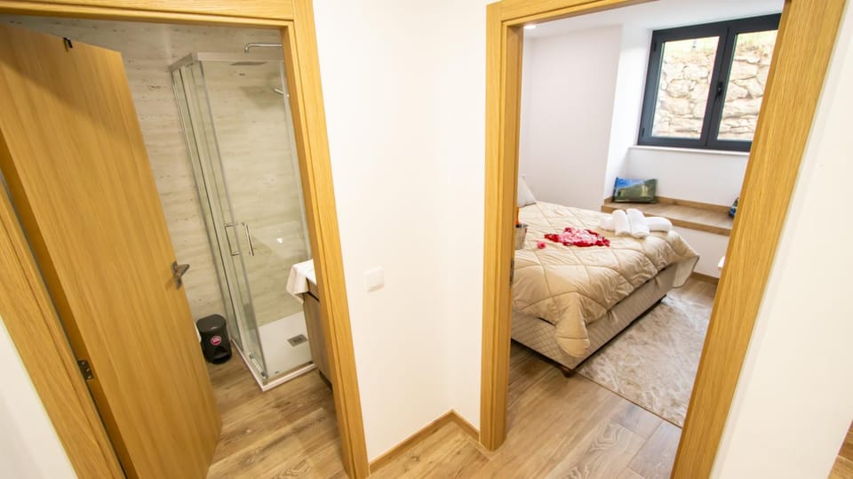 Toilet, Bedroom