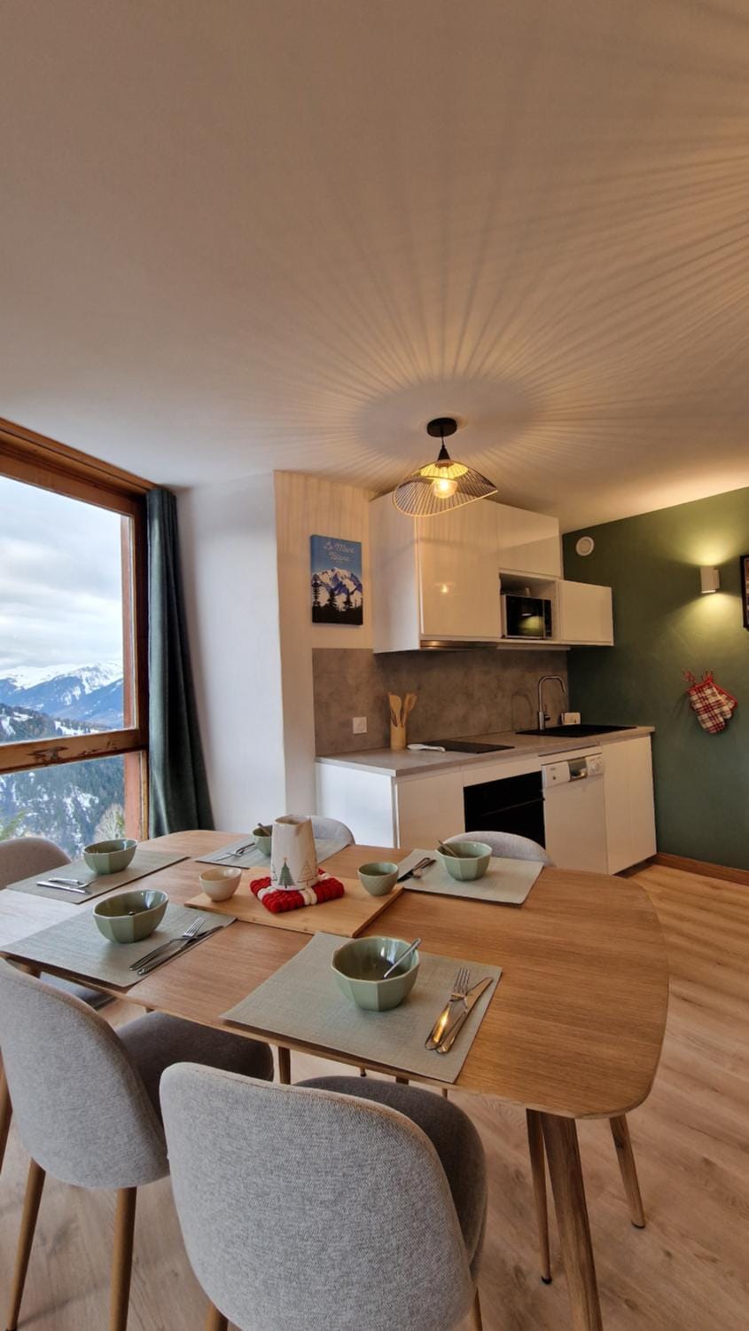 Bel appartement lumineux avec vue à couper le souffle Apartment in Bellentre