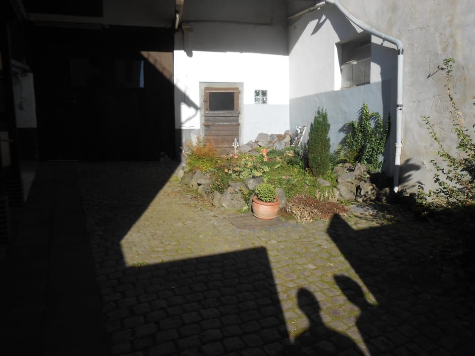 Patio, Facade/entrance, BBQ facilities, Balcony/Terrace