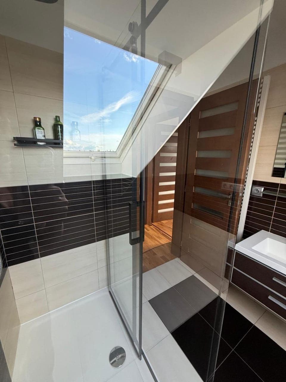 Shower, Bathroom, towels