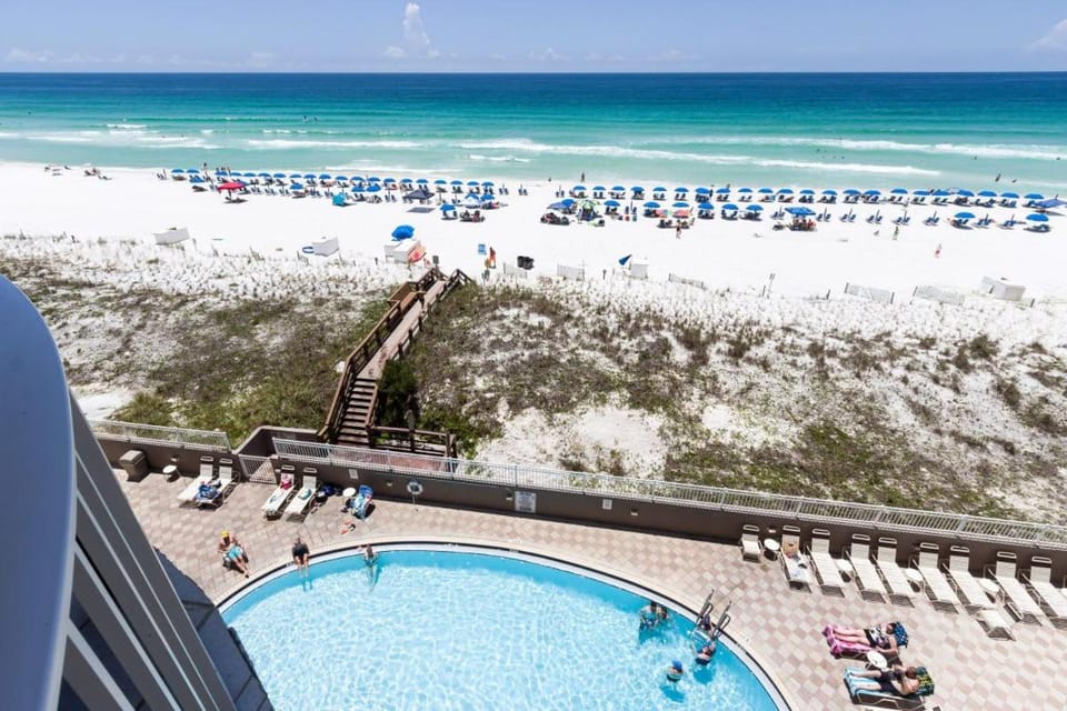 1 BR pontoon Pickleball Pool fun Apartment in Okaloosa Island