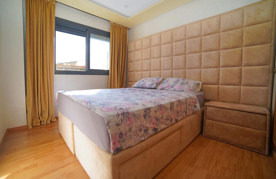 4th Floor Modern 1BR with Elevator and Balconies Apartment in Tangier
