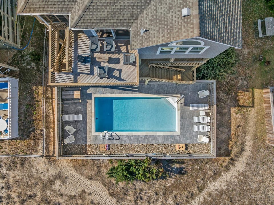 HIWA03: Lands End House in Outer Banks