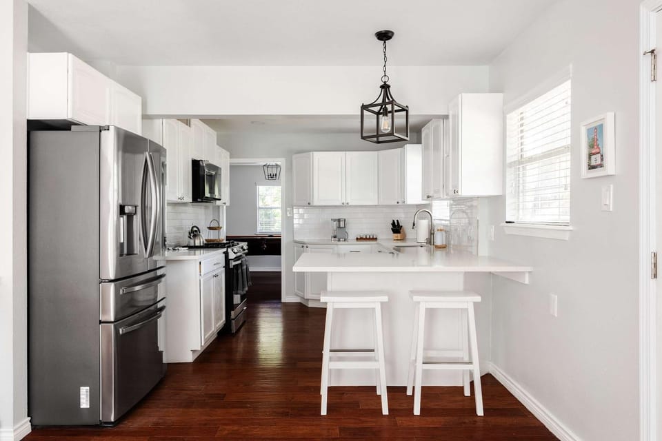 The Oak Haven - 3BR with Pool Billiards & Arcade House in Austin