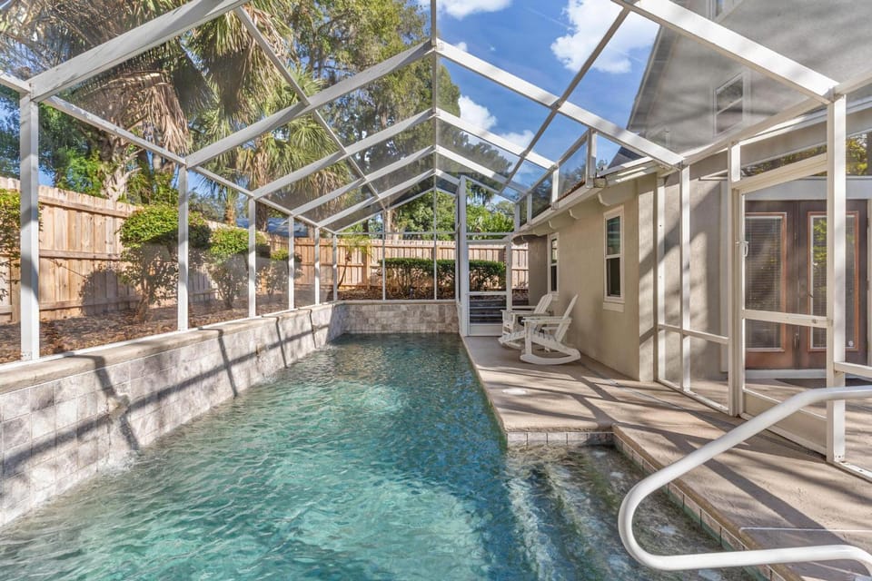 Pool view, Swimming pool