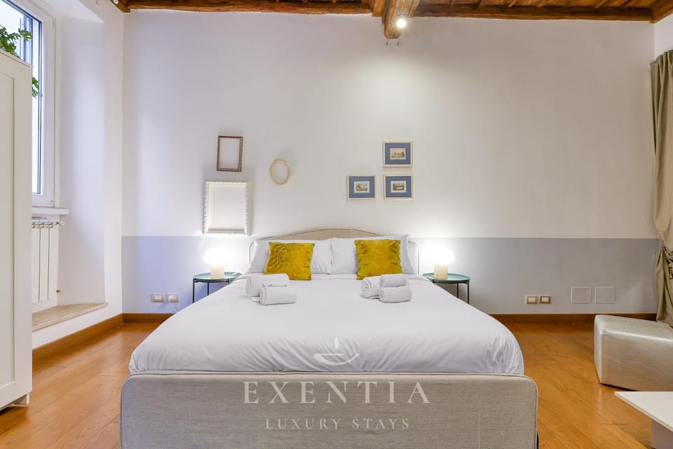 Piazza Navona Spacious Apartment, Campo de' Fiori Apartment in Rome