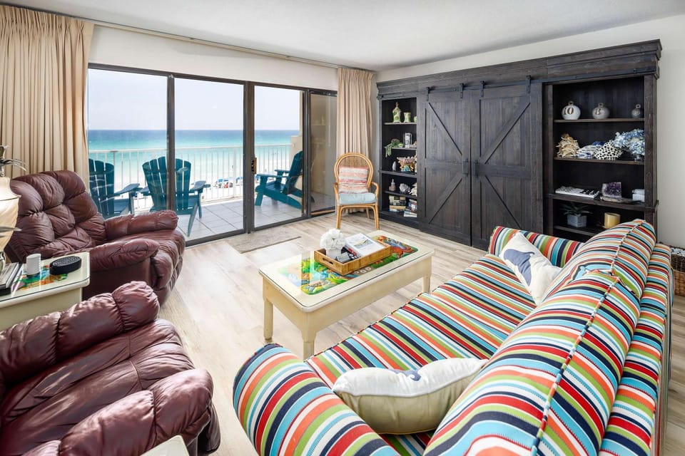 Gulf Side 402 Pet friendly gulf front condo House in Okaloosa Island
