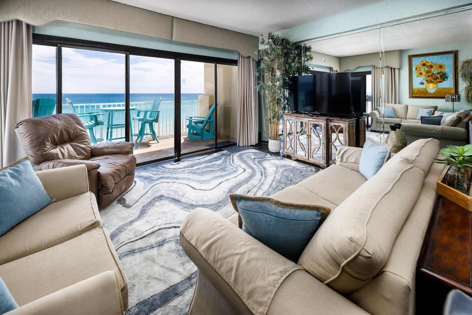 Gulf Side 601 Pet friendly gulf front condo House in Okaloosa Island