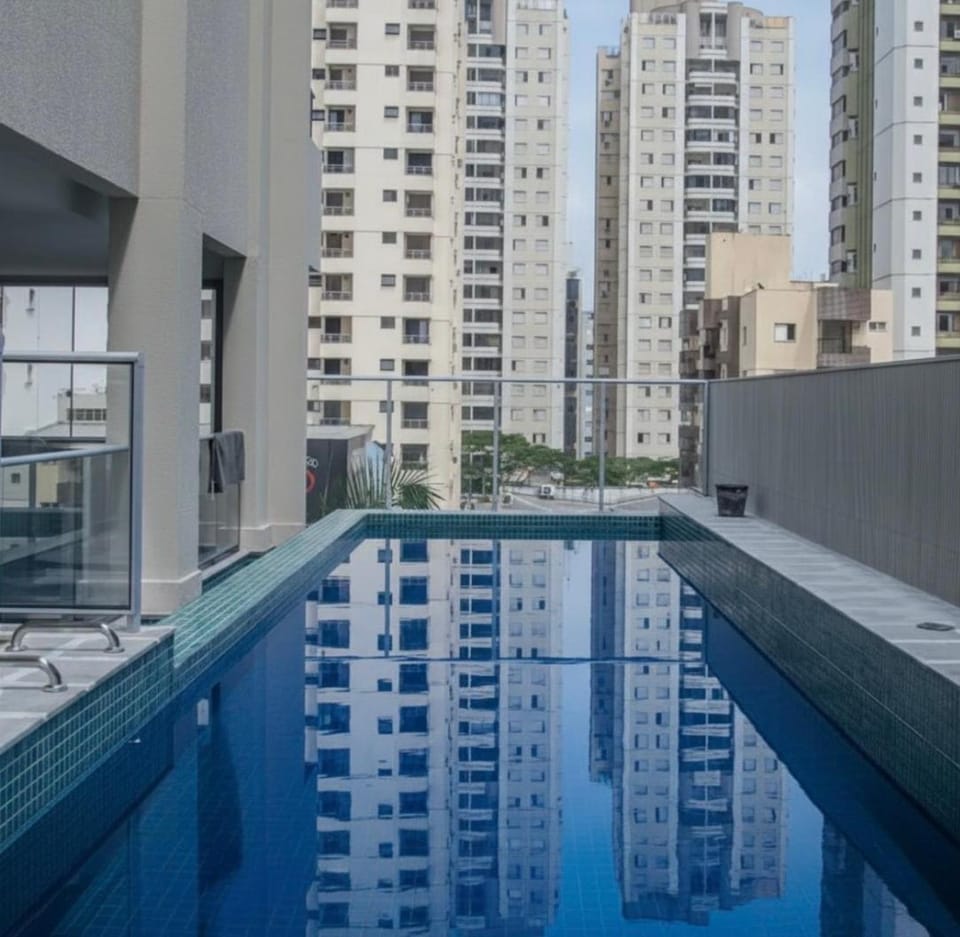 Ritmo Bueno! Super Local com 2 Quartos com ar e varanda Gourmet!! Apartment in Goiania